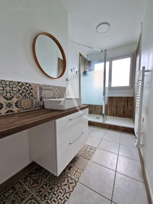 Appartement à SAINT-SEBASTIEN-SUR-LOIRE