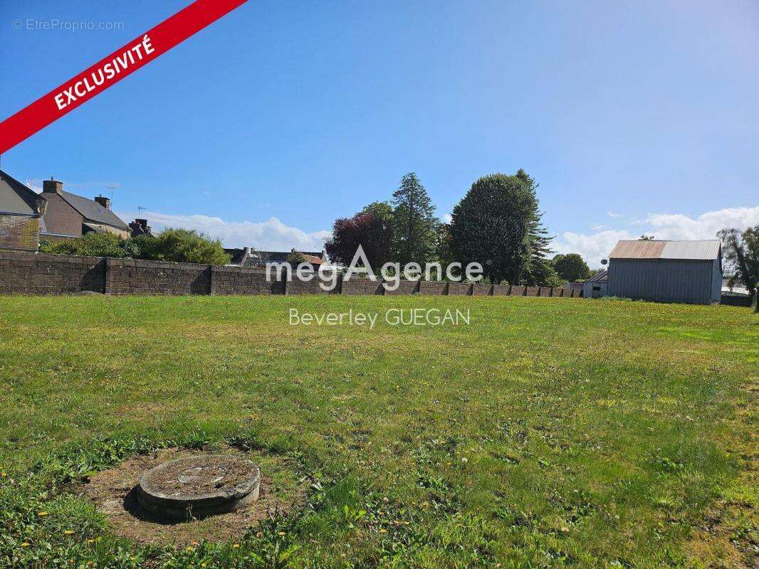 Terrain à PLOUEC-DU-TRIEUX