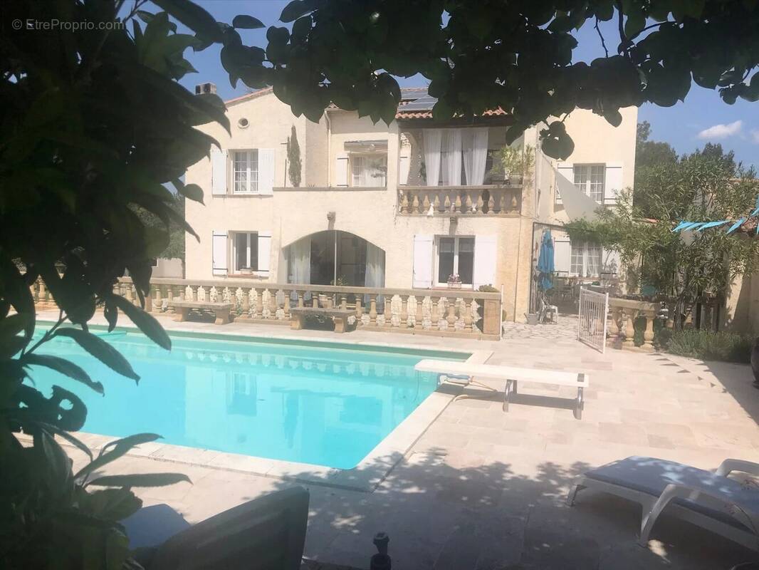 Maison à CHARLEVAL