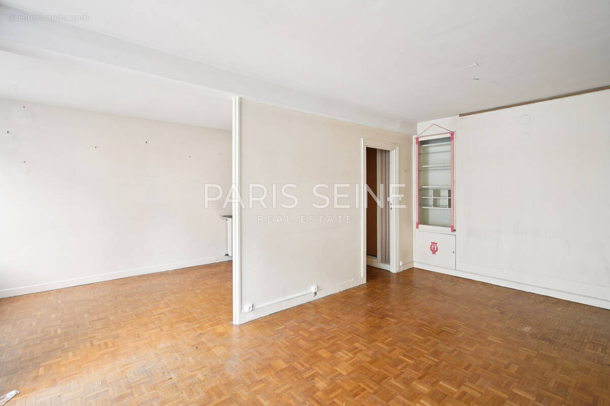 Appartement à PARIS-15E