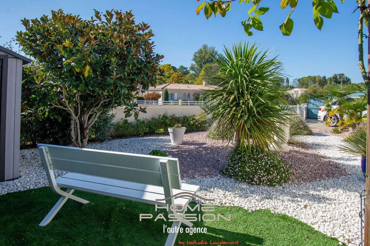 Maison à LES MATHES