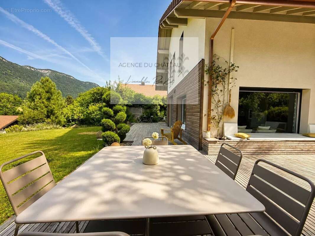 Maison à BLUFFY