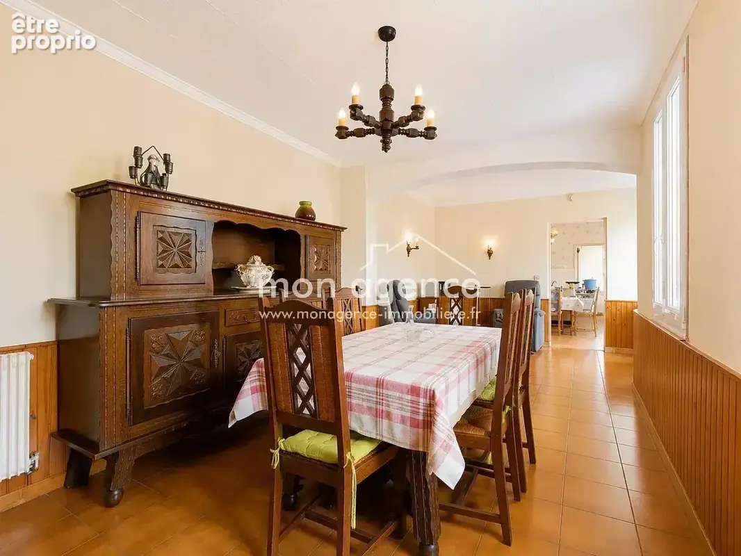 Maison à rénover avec beau potentiel – Bois-l'Évêque - photo 5