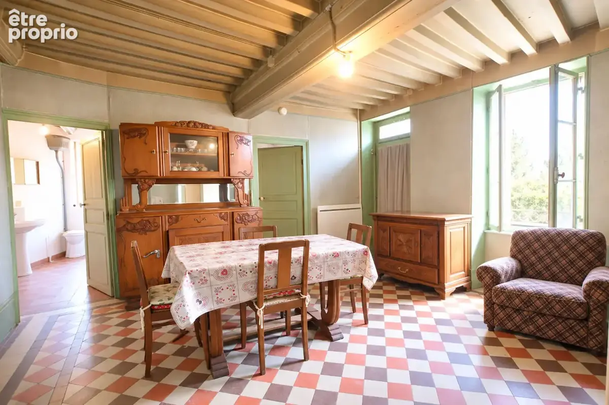 Quarré-les-tombes   maison avec dépendances et terrain - photo 5