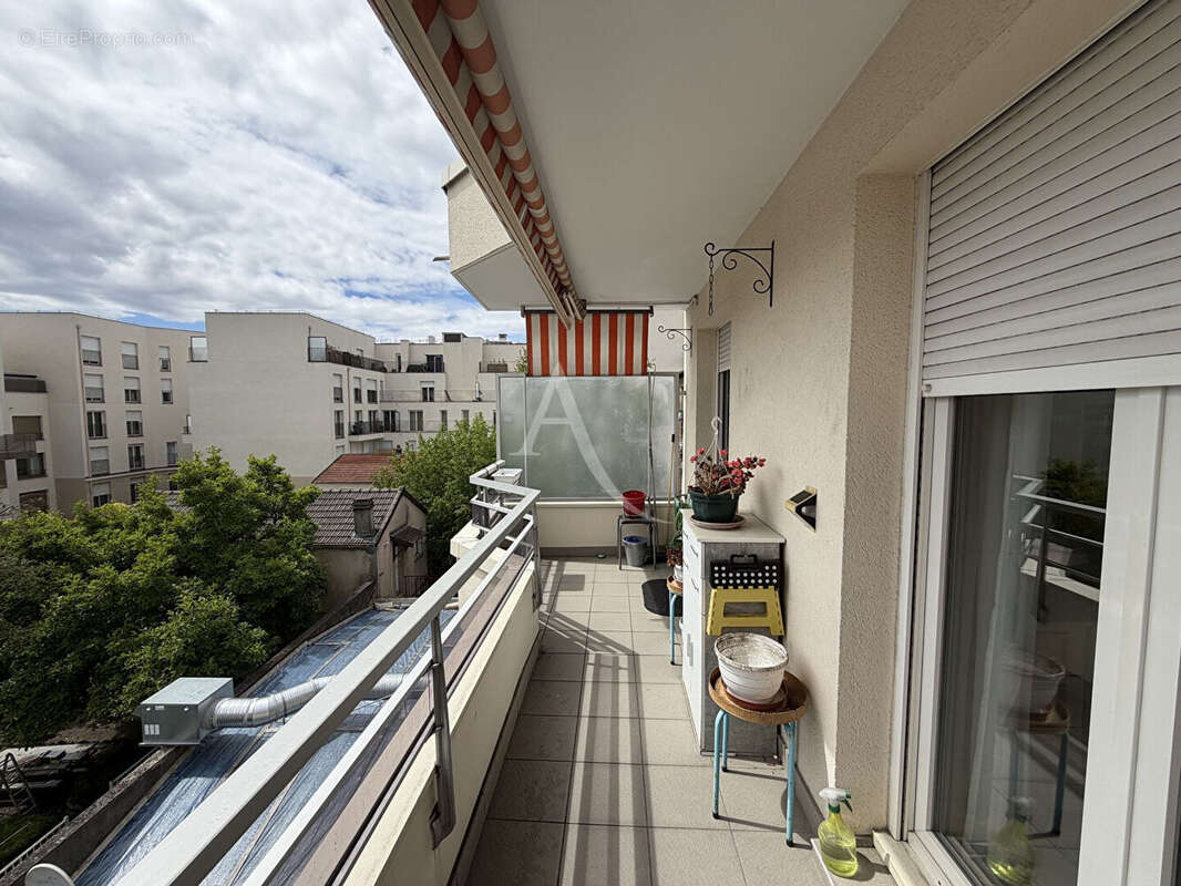 Appartement à LE BOURGET