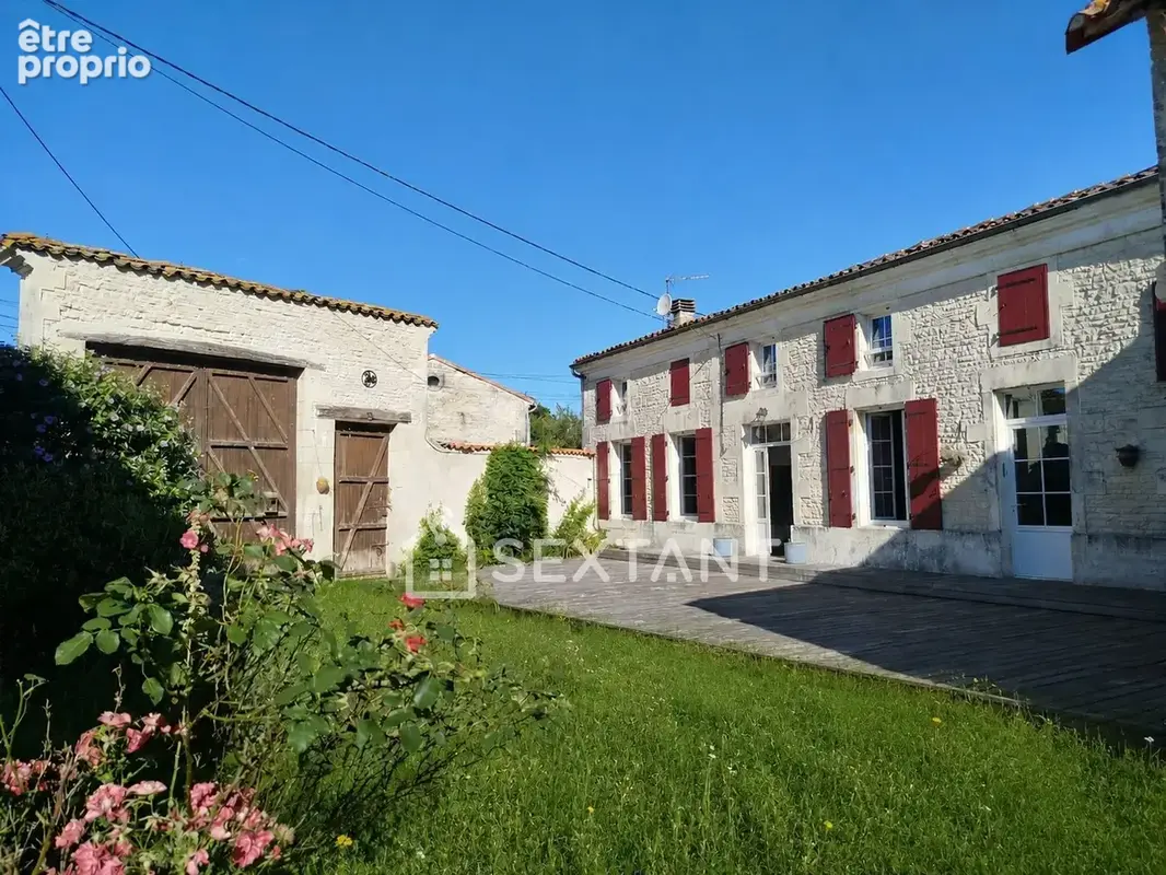 Charentaise de caractère  276 m² habitables  4 chambres  dépendances - photo 22