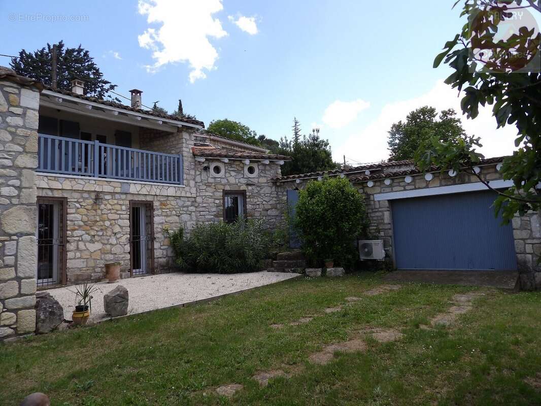 Maison à VEZENOBRES