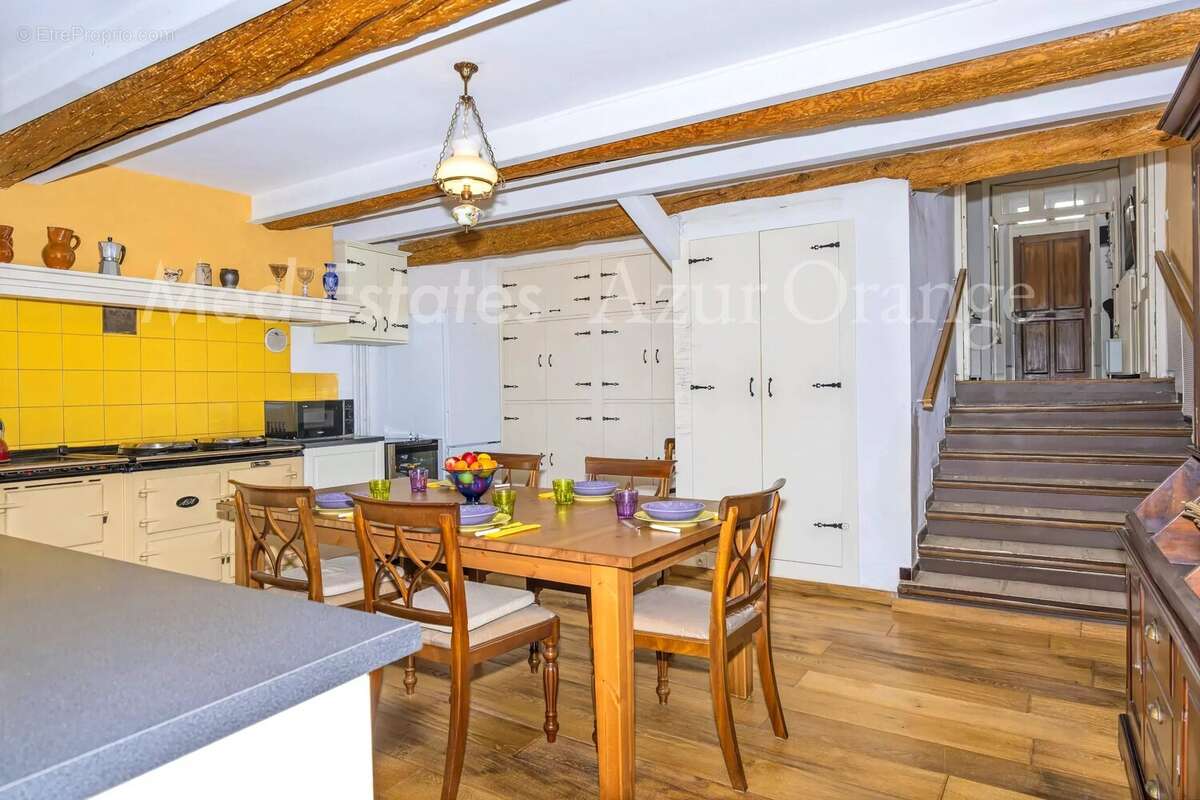Maison à PLAN-DE-LA-TOUR