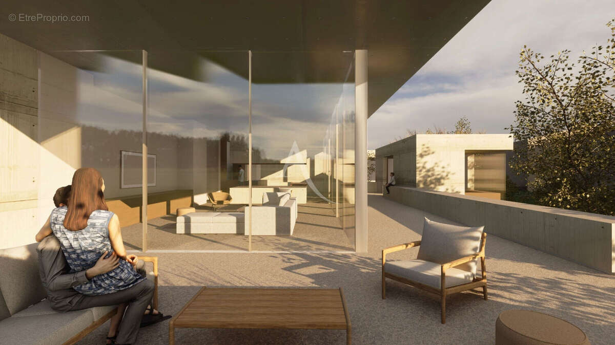 Terrain à MANDELIEU-LA-NAPOULE