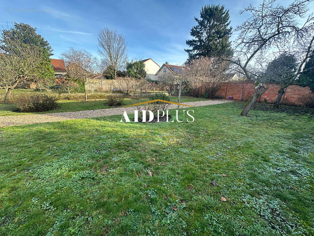 Maison à SAINT-PRIX