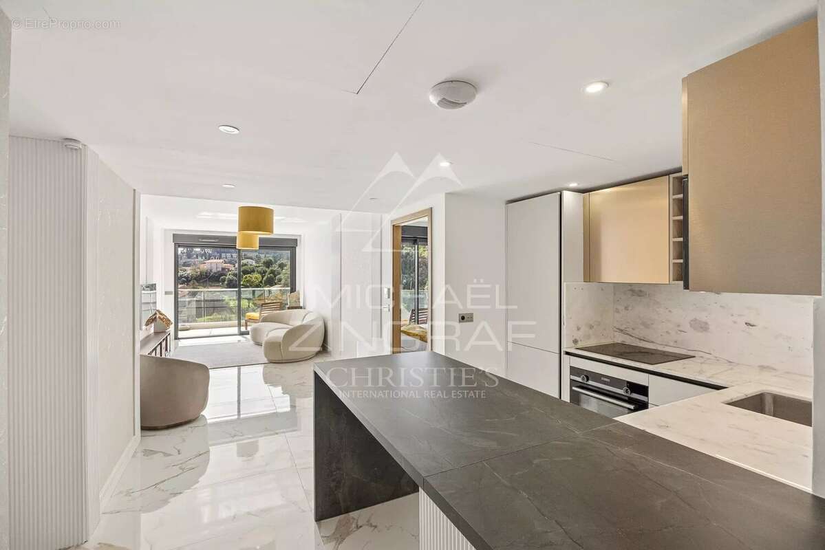 Appartement à BEAUSOLEIL