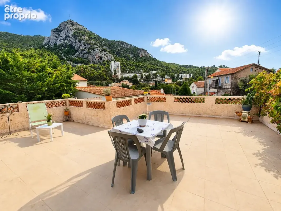 Maison T4 de 102 m2 avec jardin et terrasses, Toulon Ouest, quartier des Fours à Chaux - photo 3