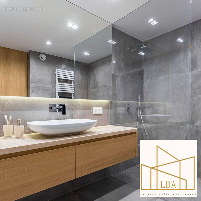 Appartement à MARSEILLE-9E