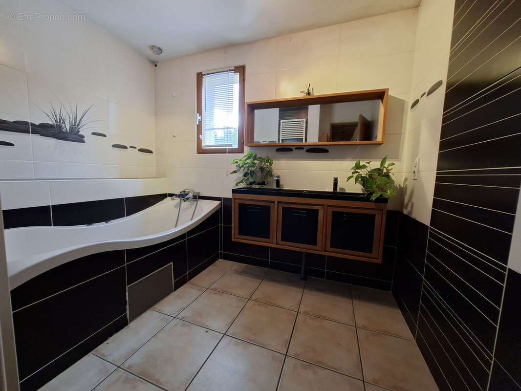 Maison à LA SAUVETAT