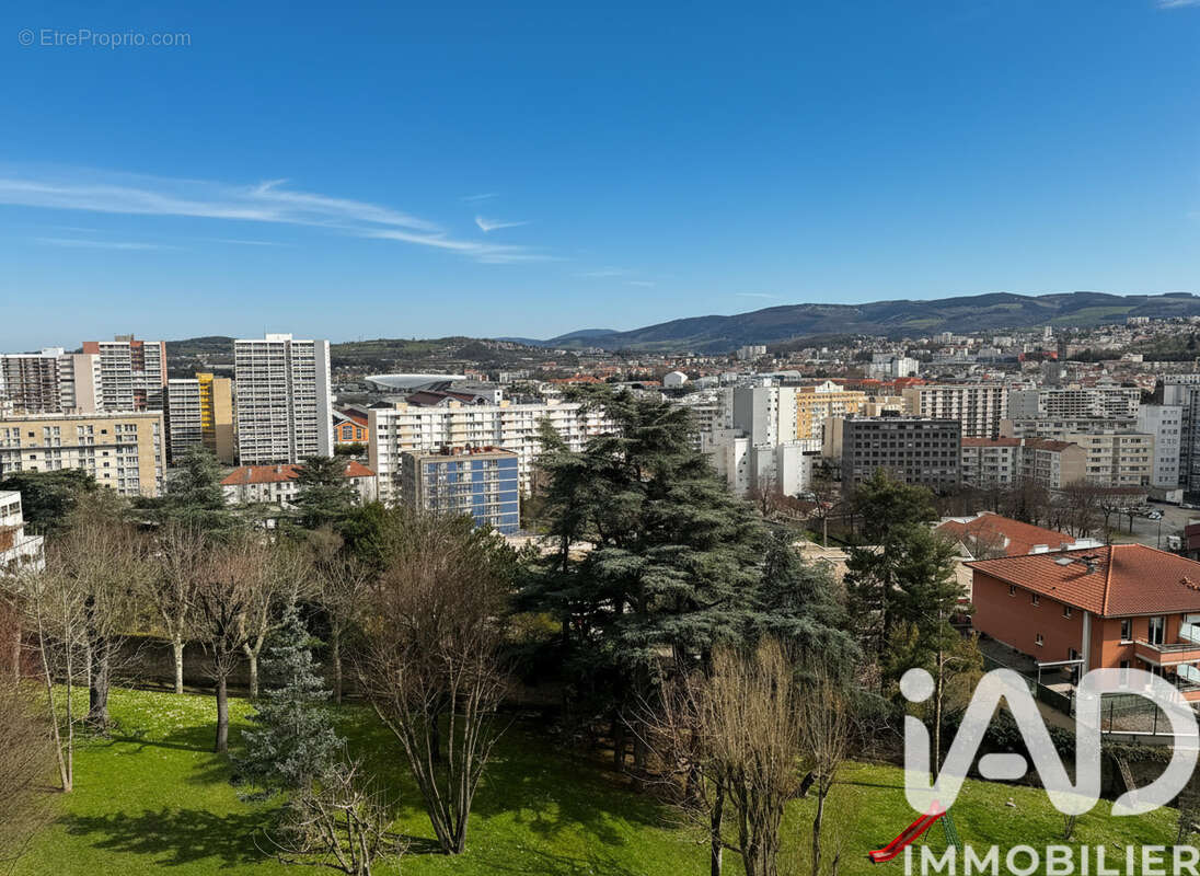 Photo 2 - Appartement à SAINT-ETIENNE