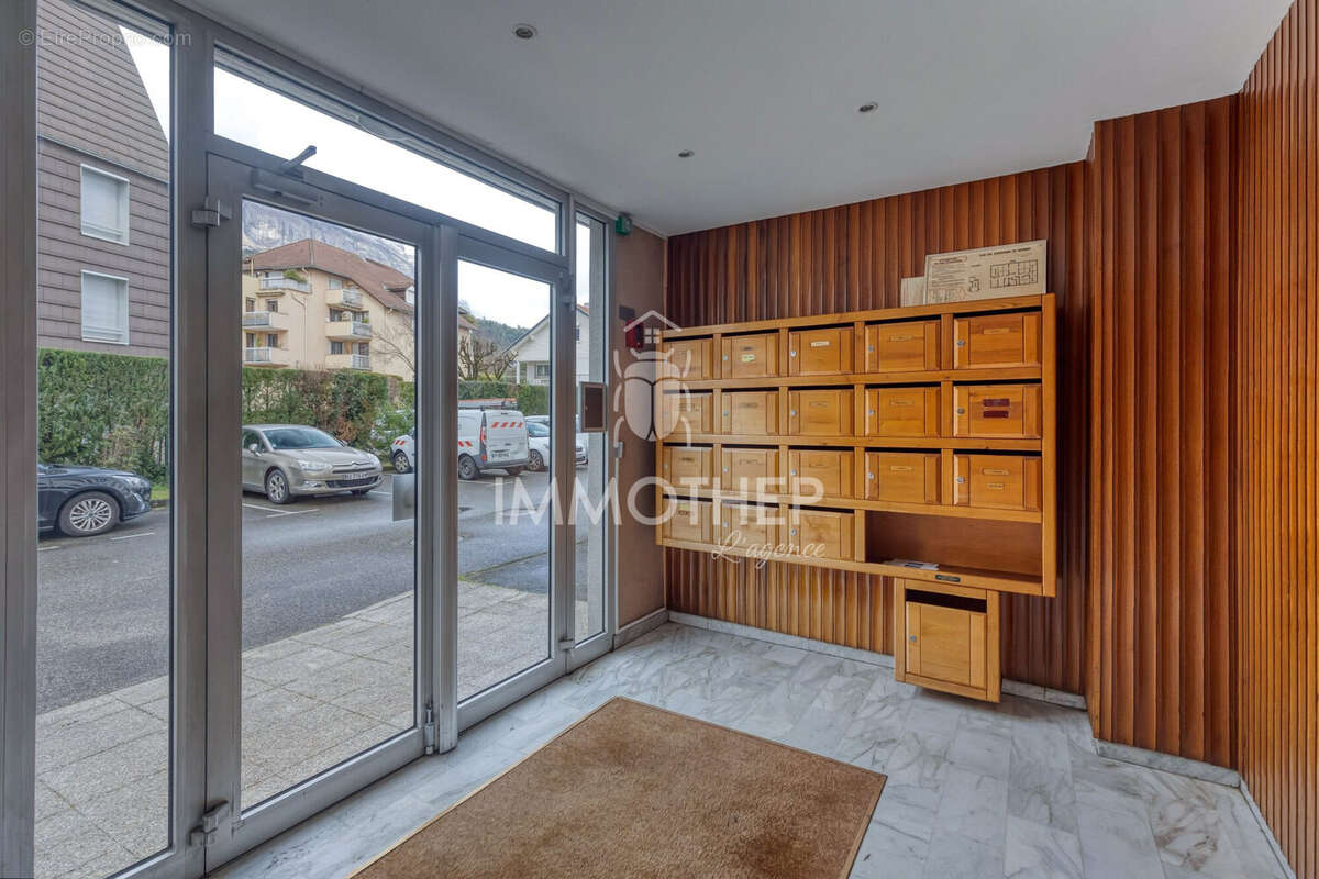 Appartement à MEYLAN