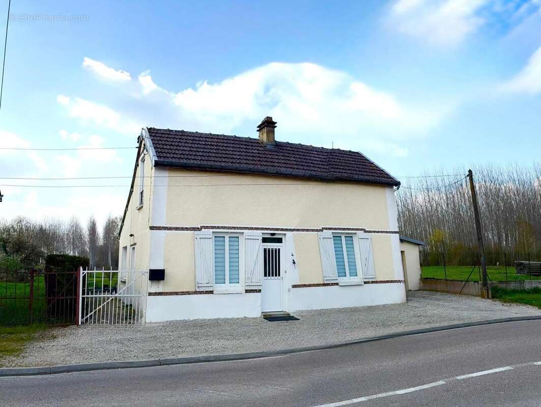 Photo 2 - Maison à MERY-SUR-SEINE