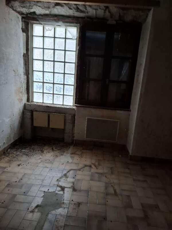 Maison à SAINT-MARTIN-DE-VALAMAS