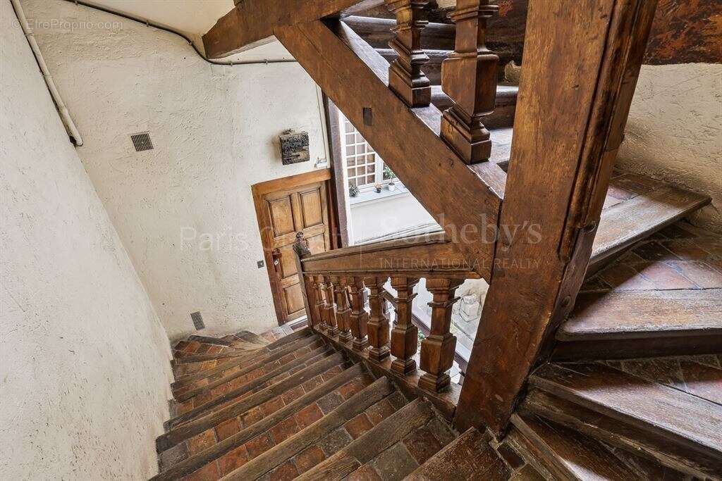 Appartement à PARIS-5E