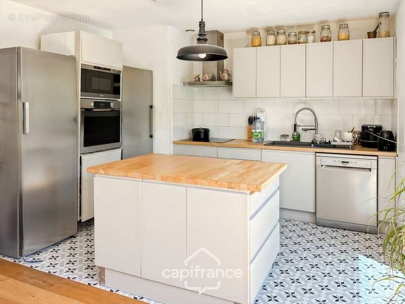 Maison rénovée de 102 m² avec sous-sol aménageable et jardin, quartier Rompsay – Périgny - photo 6