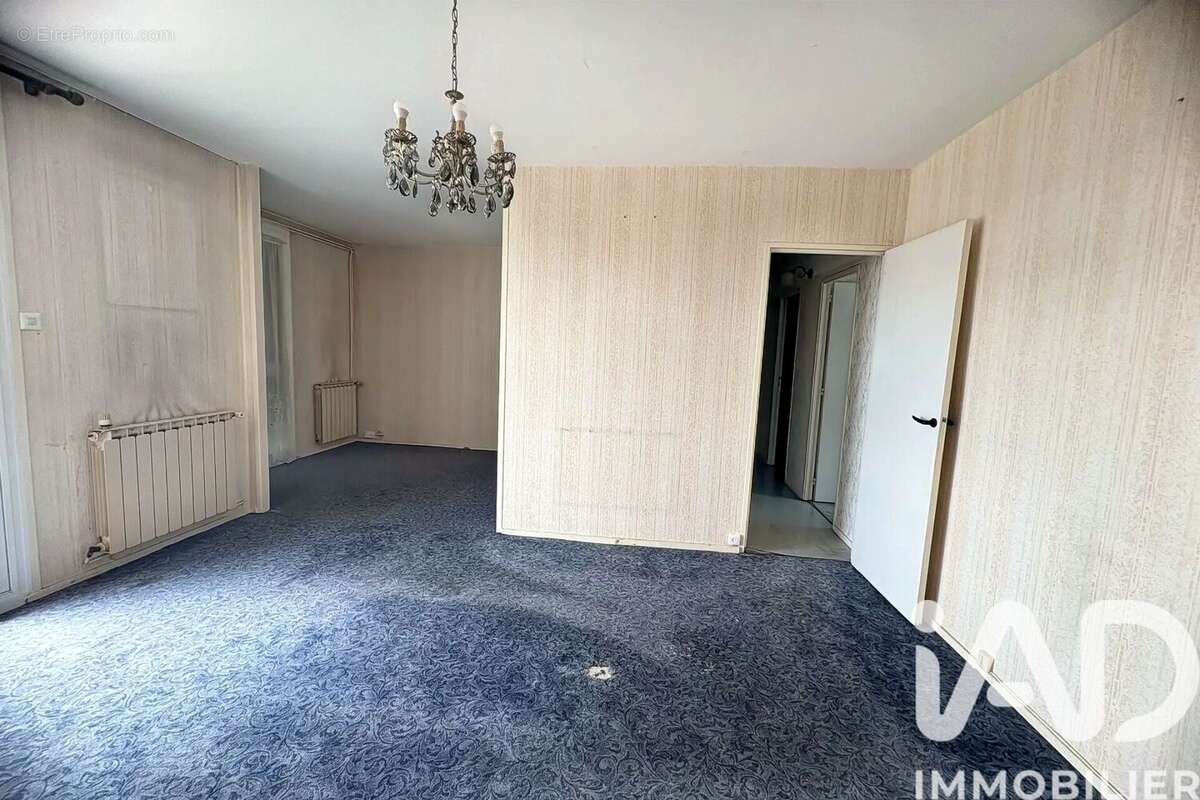 Photo 2 - Appartement à SENS