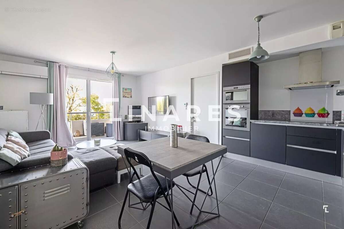 Appartement à MARSEILLE-16E