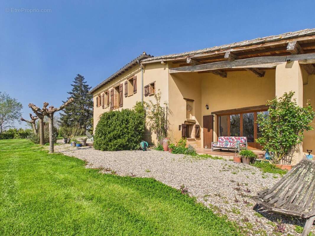 Maison à SALVAGNAC