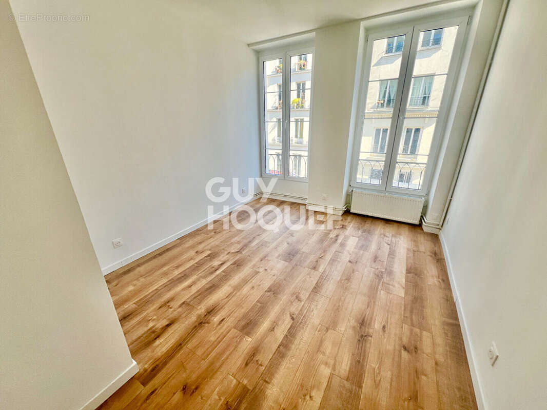 Appartement à PARIS-10E