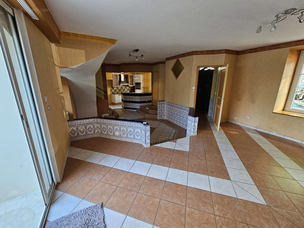 Maison à CLEGUEREC