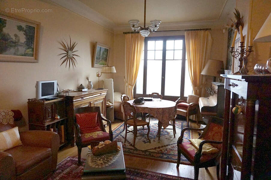 Maison à PARAY-LE-MONIAL