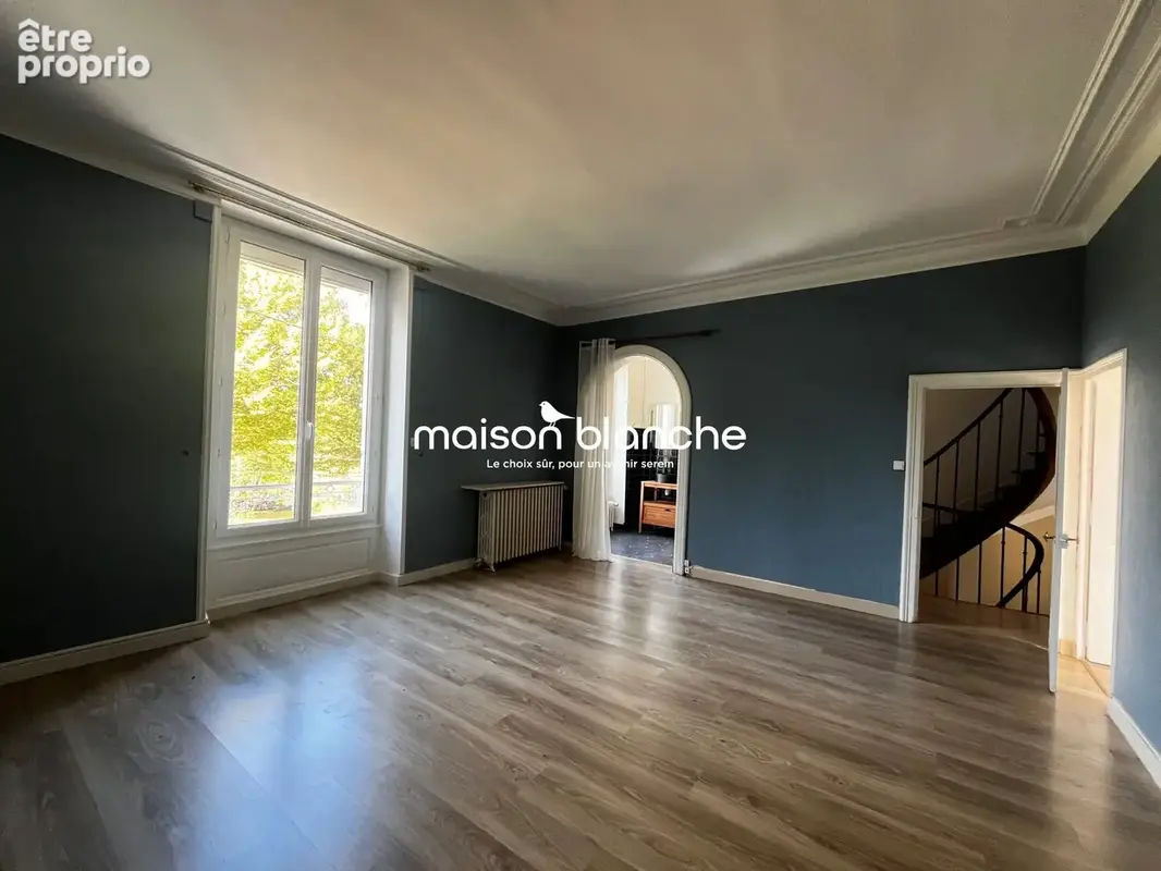 Maison 12 pièces 350 m² à vendre à Rochefort-Sur-Loire (49190) - photo 5