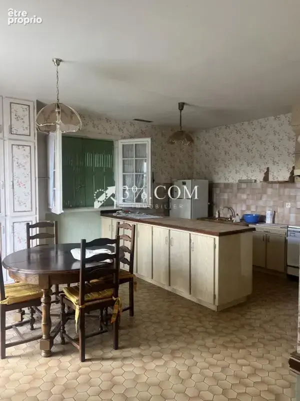 3%. com immobilier à  saint savin - photo 6