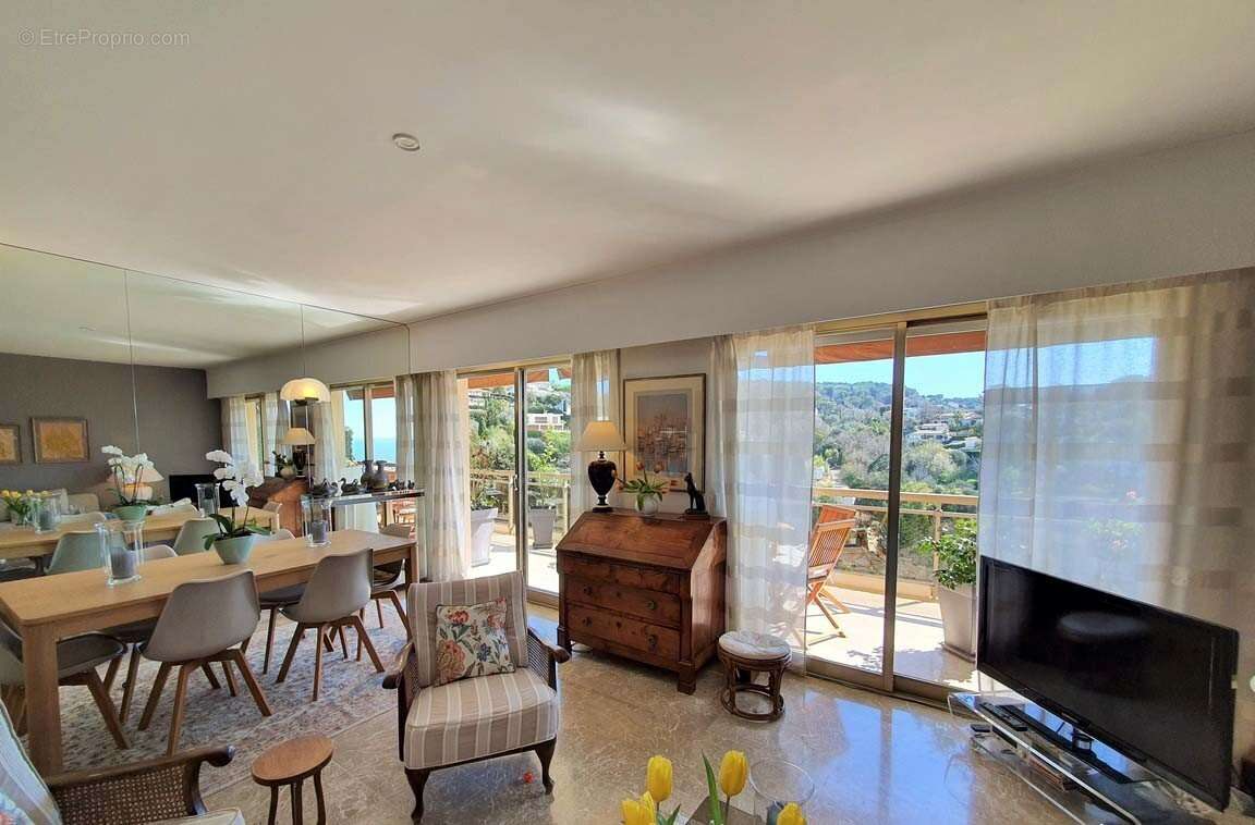 Appartement à LE CANNET