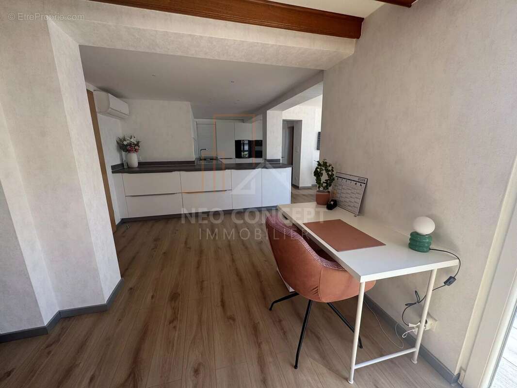 Ensemble immobilier de 219 m² à Forstfeld - photo 6