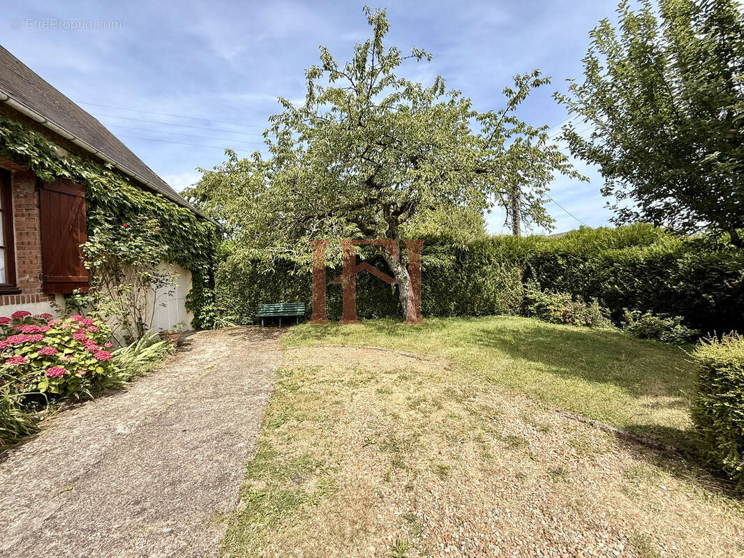 Maison à CLOYES-SUR-LE-LOIR