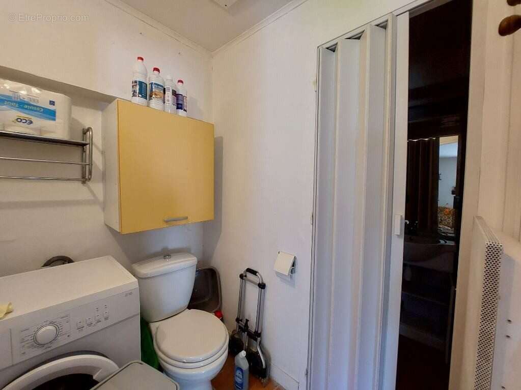 Appartement à DONVILLE-LES-BAINS