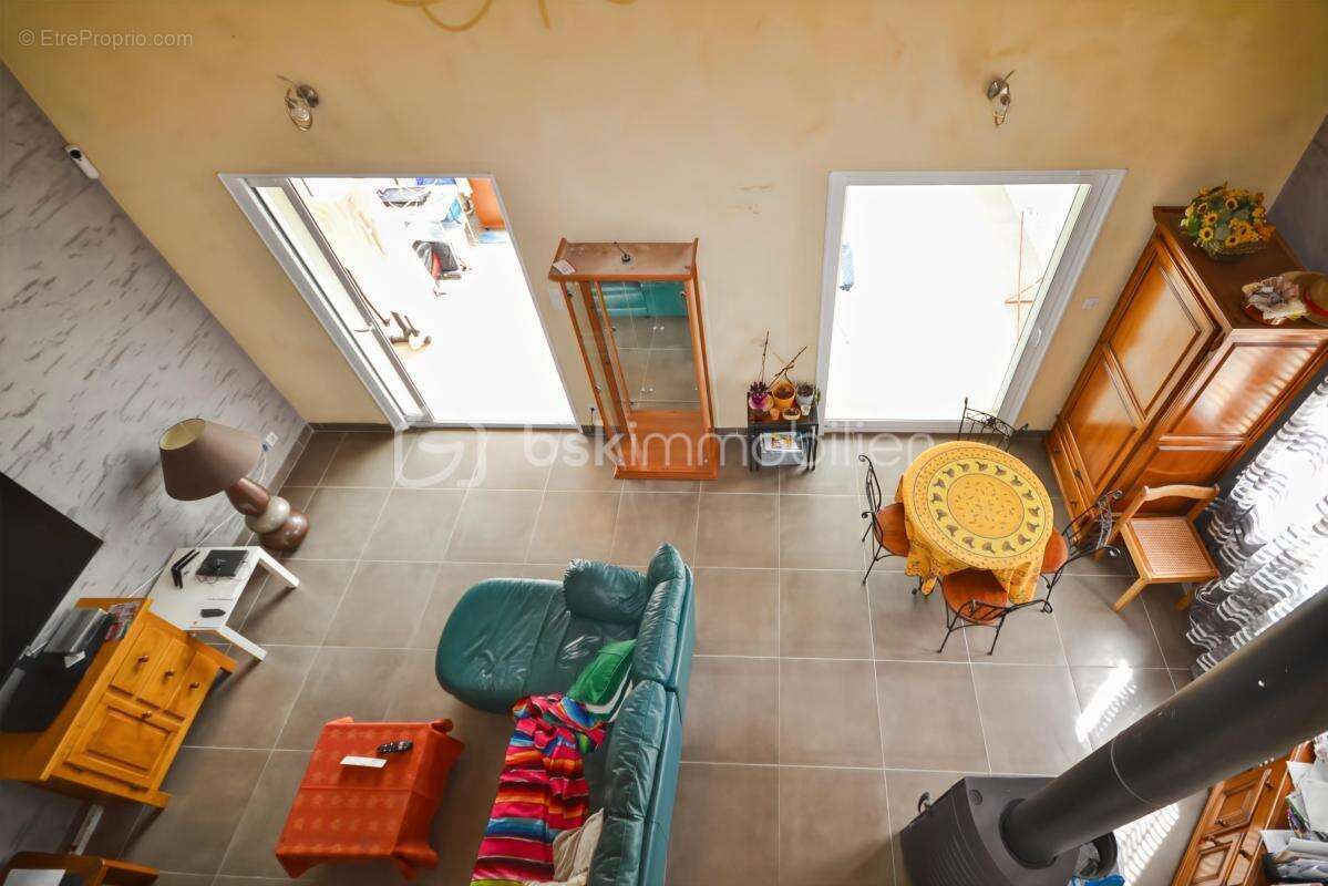 Villa de 255m², 3 chambres, garage, atelier, sur 2254m² de terrain - photo 7