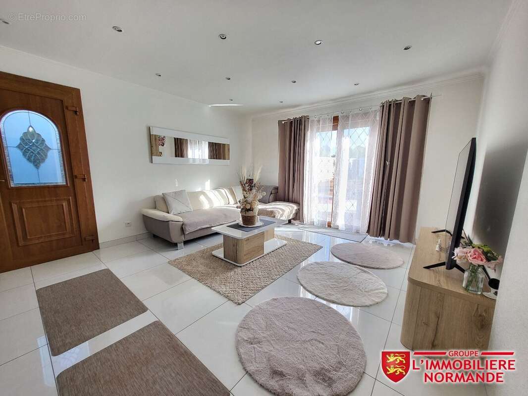 Maison à LIMETZ-VILLEZ