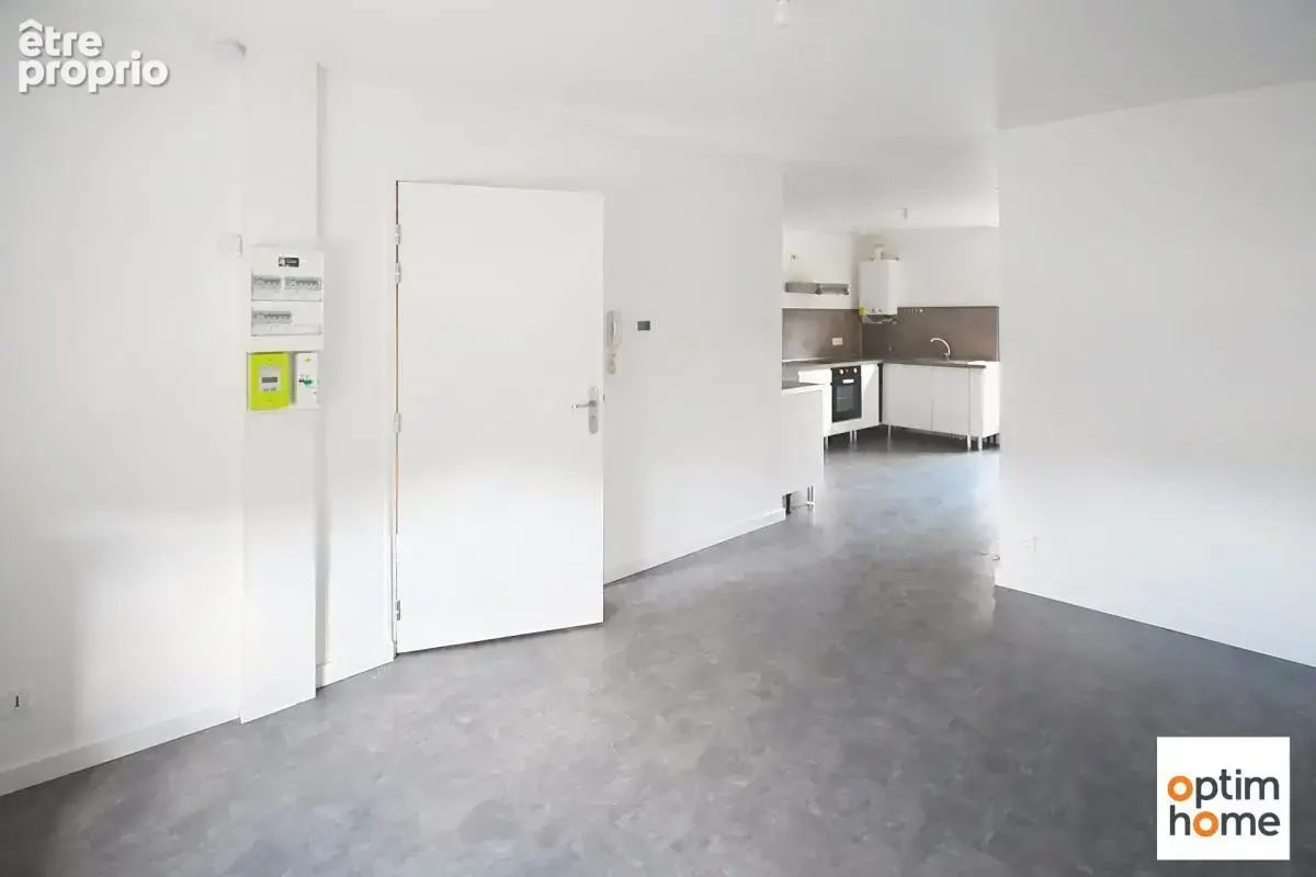 Maison bourgeoise individuelle - 5 chambres - 2 salles de bain - bureau - garage - terrain - photo 8