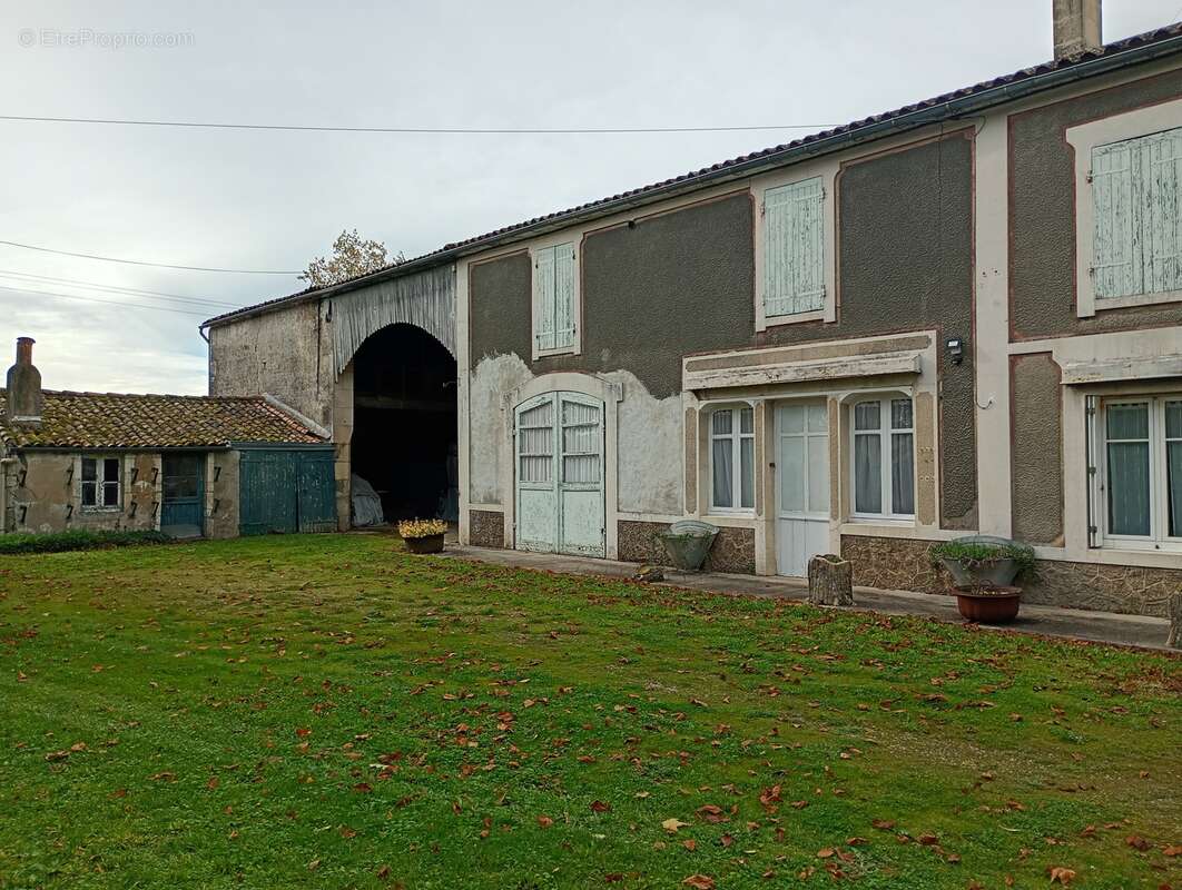 Appartement à HOULETTE