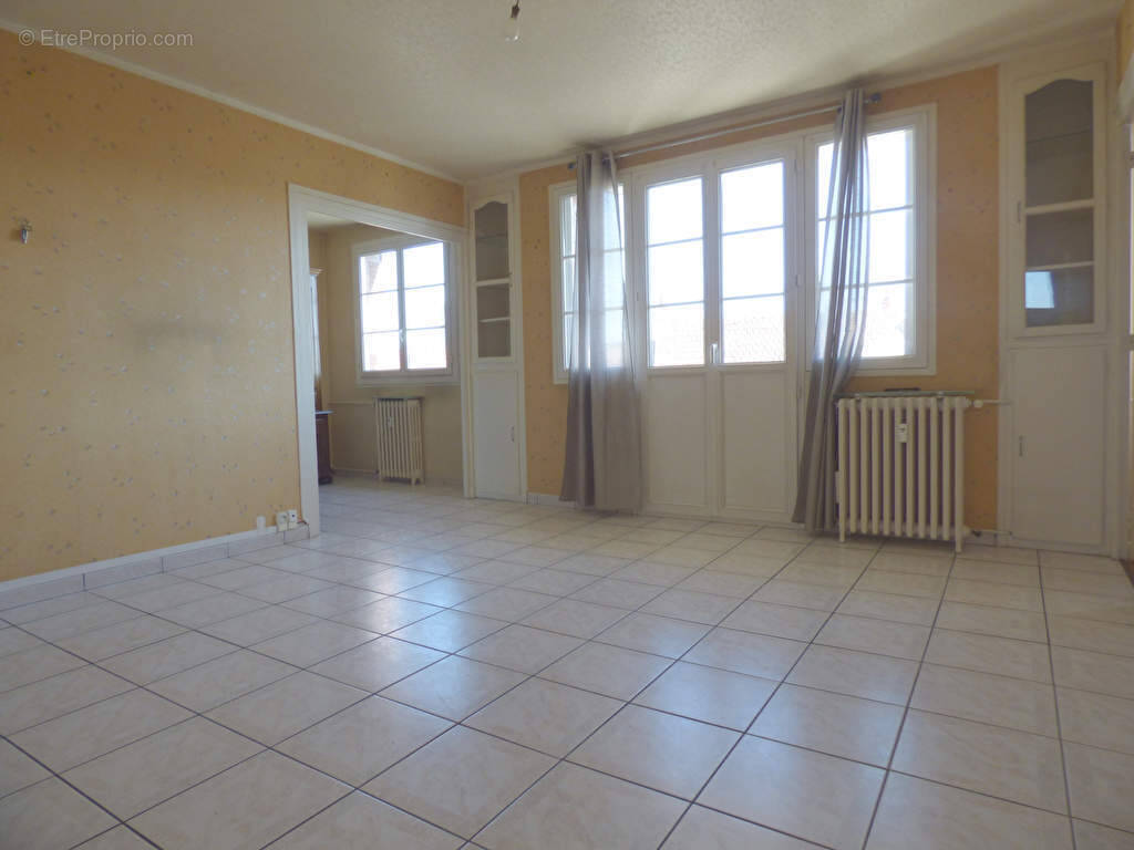 Appartement à MONTLUCON