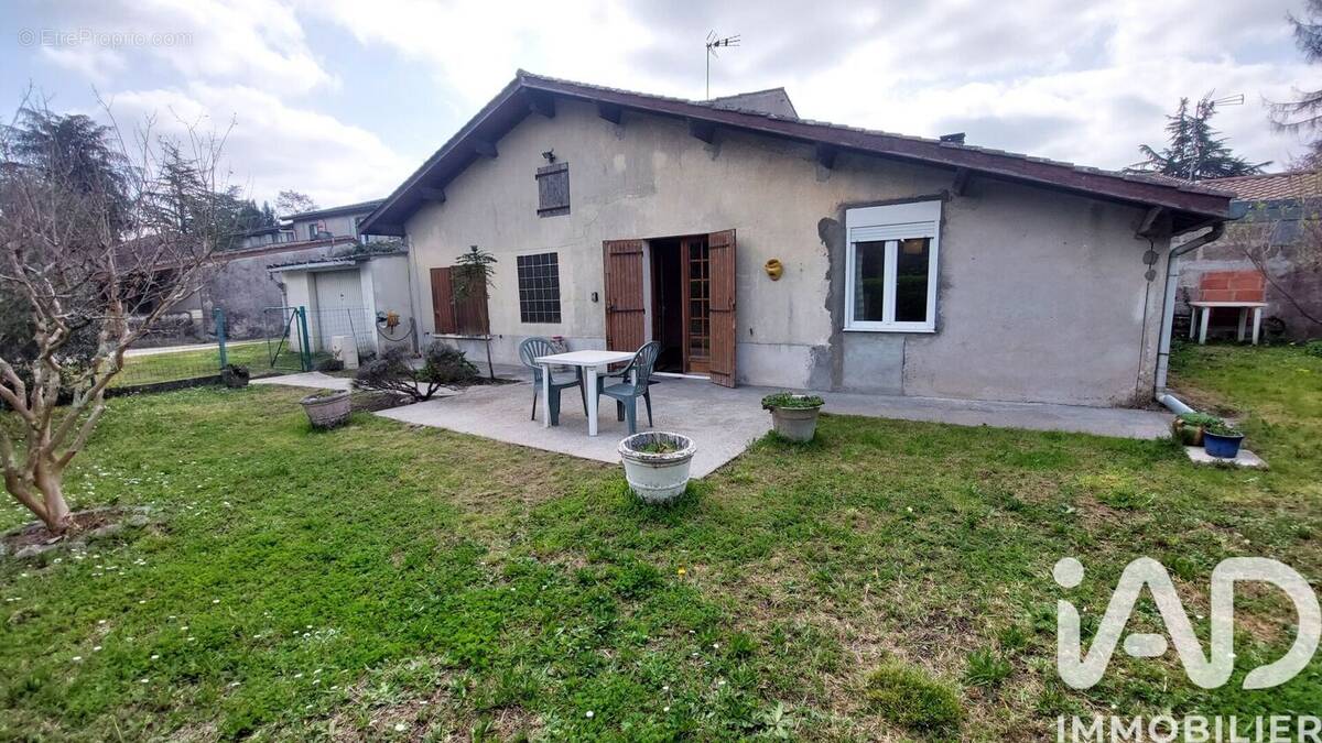 Photo 1 - Maison à LAMOTHE-MONTRAVEL