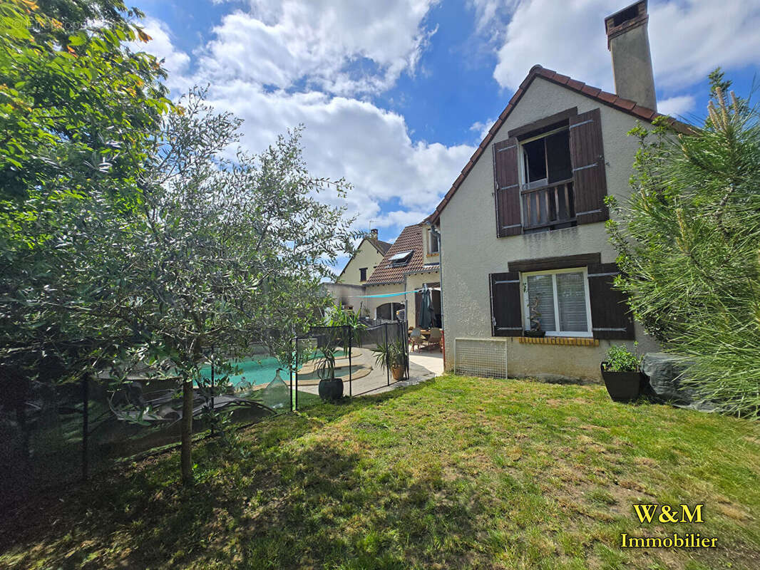 Maison à RIS-ORANGIS