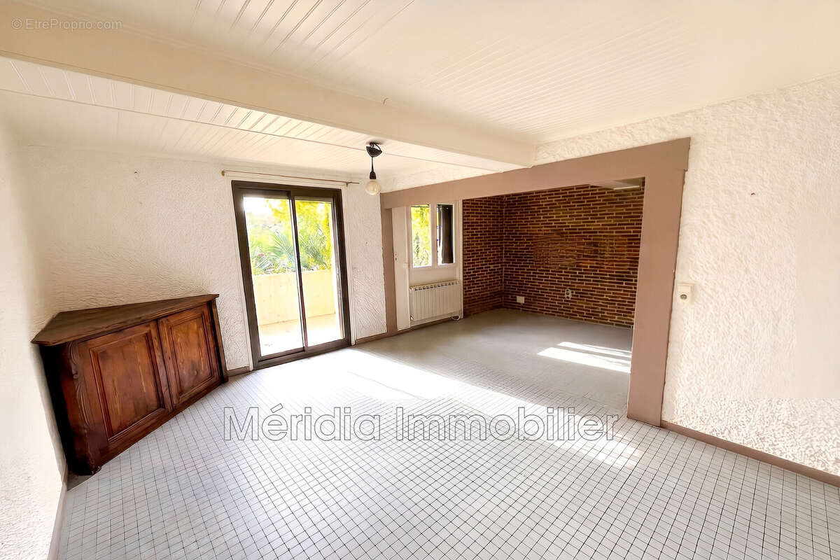 Maison 111 m² à Millas  - photo 2