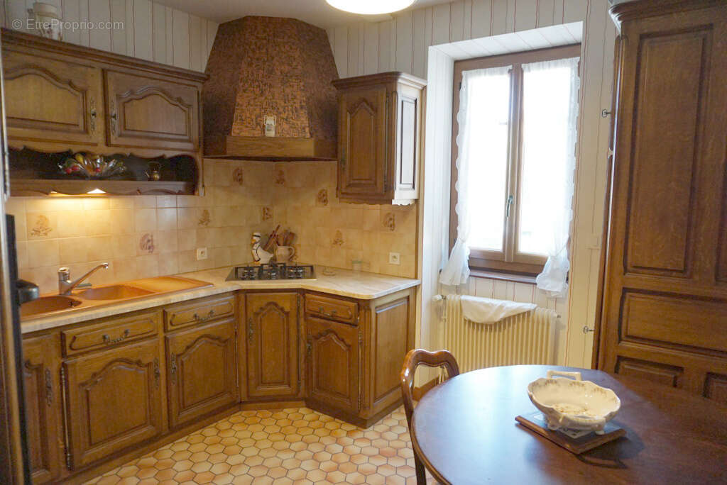 Maison à PARAY-LE-MONIAL
