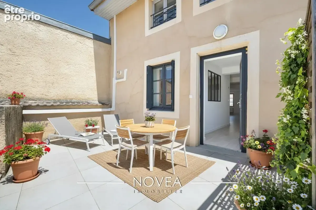 Appartement à BRIGNAIS