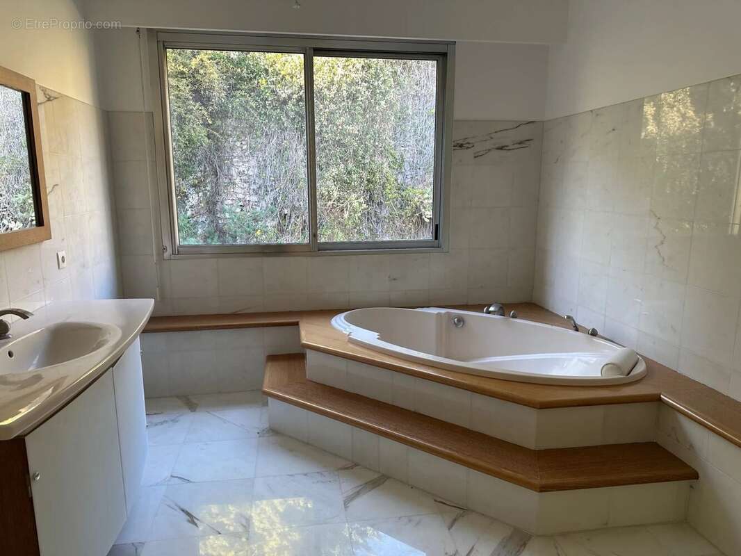 Appartement à VILLEFRANCHE-SUR-MER