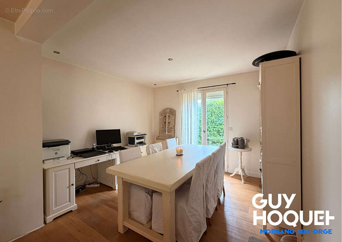 Maison à VIRY-CHATILLON