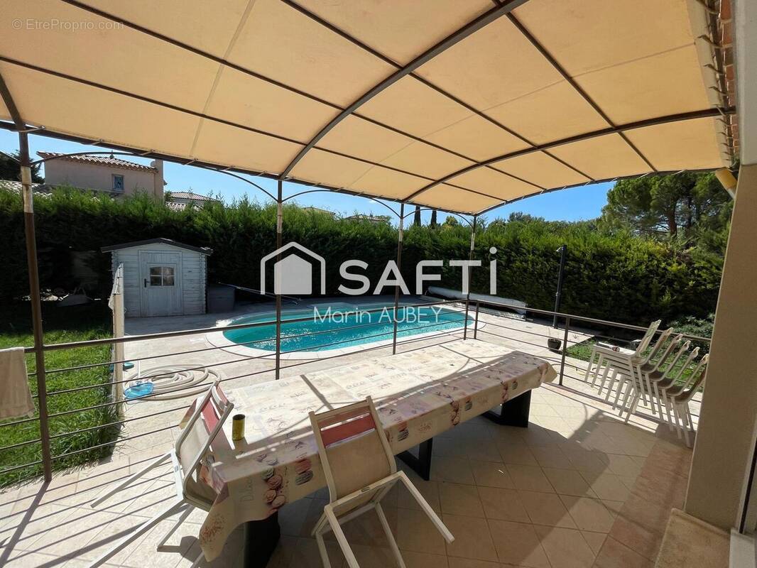 Photo 1 - Maison à SAINT-LAURENT-DES-ARBRES