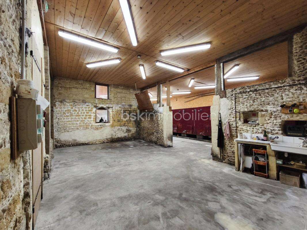 Maison à AURIONS-IDERNES